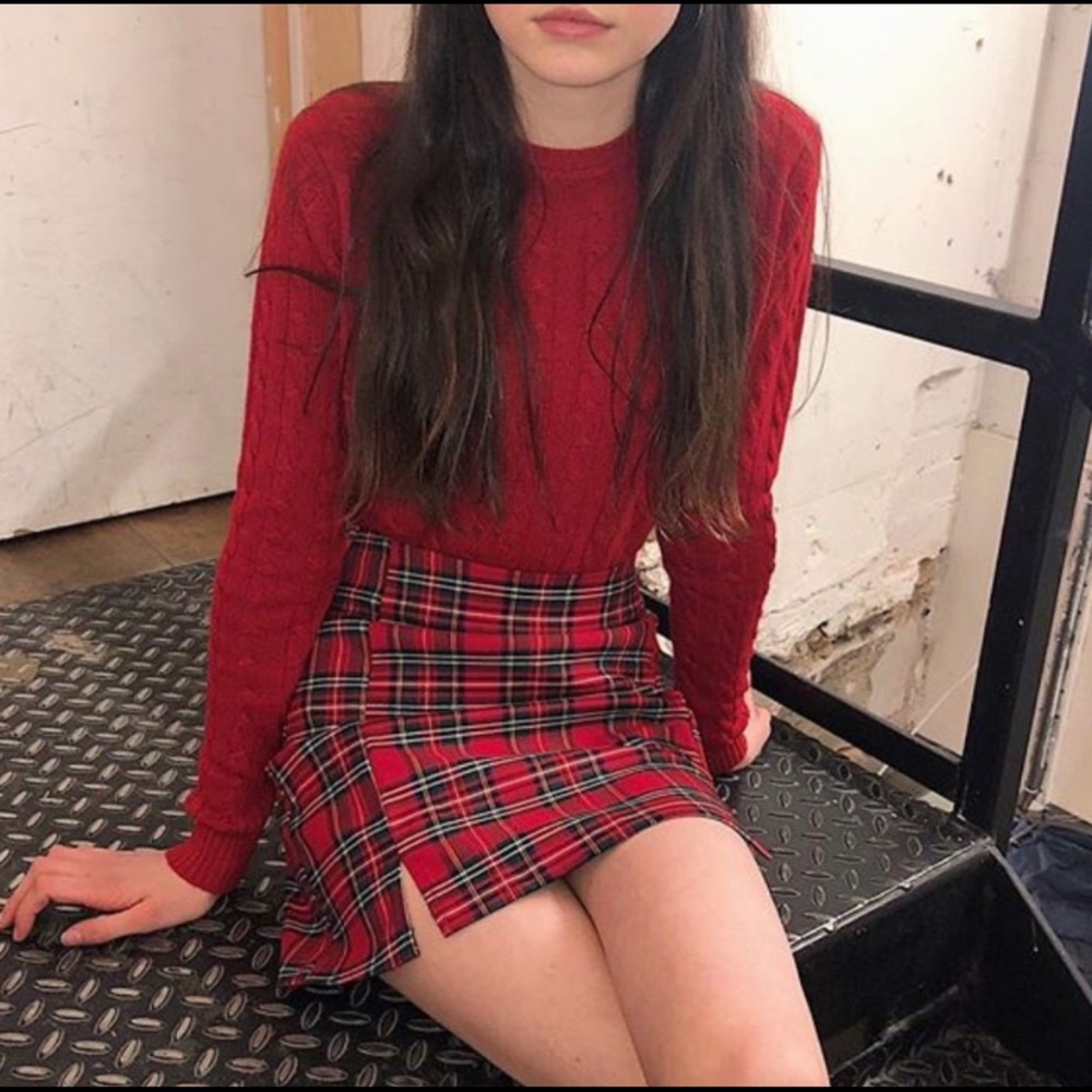 brandy melville olsen sweater